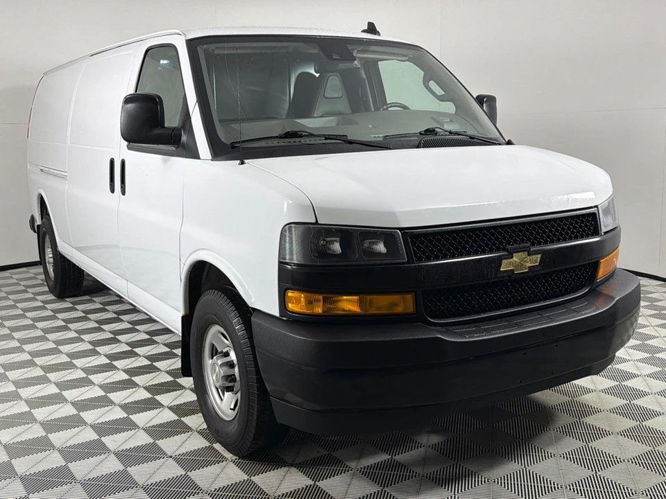 2020 Chevrolet Express - Image 3 of 21