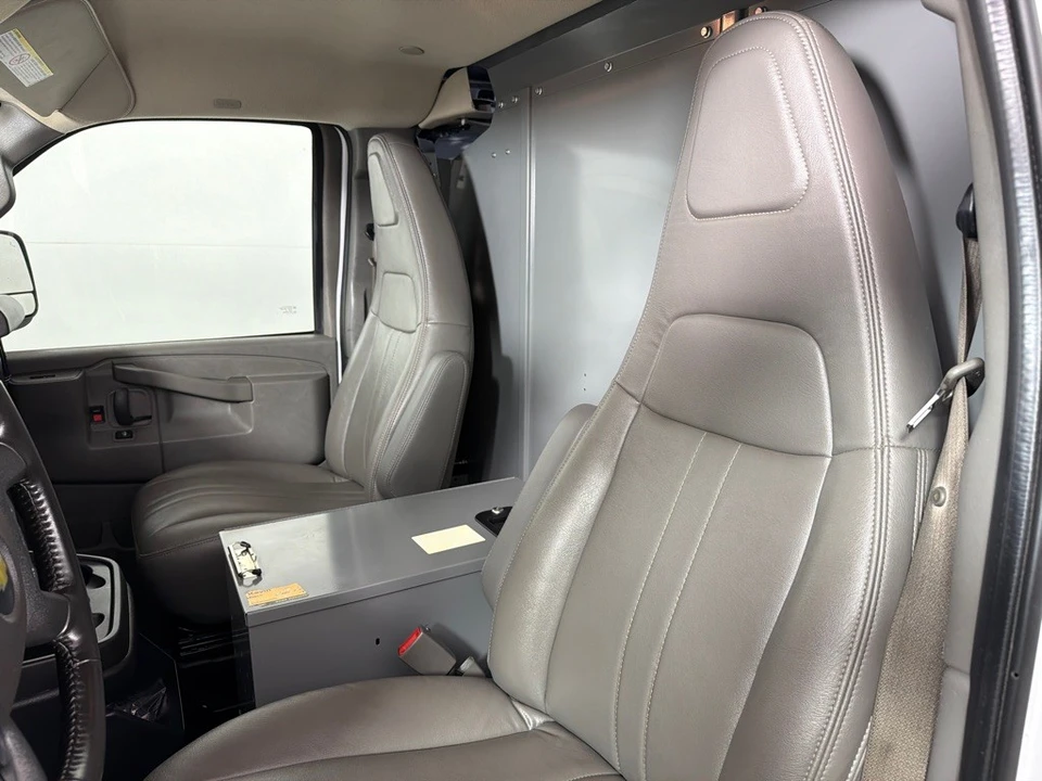 2020 Chevrolet Express - Image 13 of 21