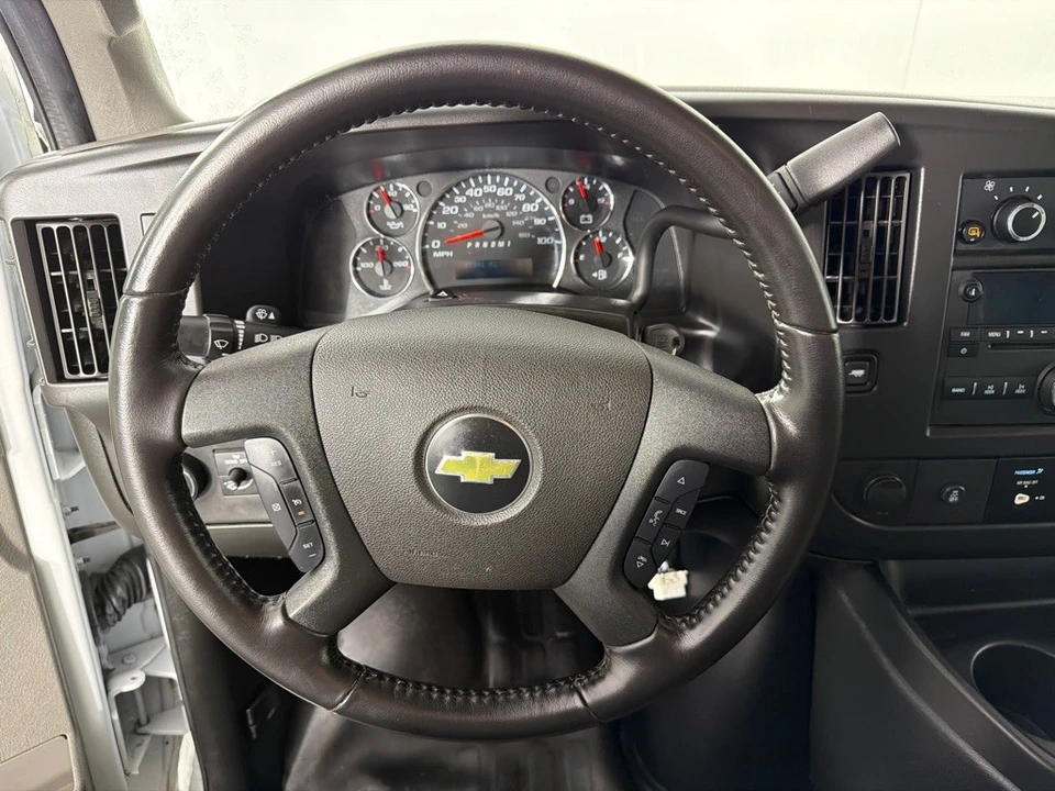 2020 Chevrolet Express - Image 15 of 21