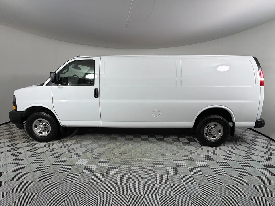 2020 Chevrolet Express - Image 8 of 21