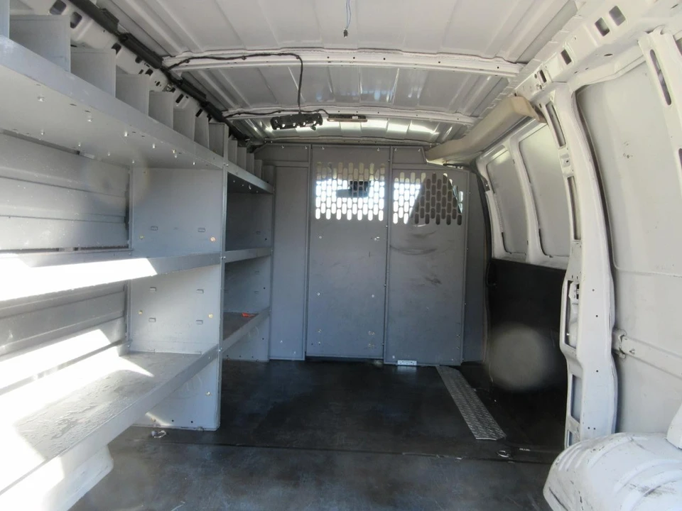 2020 Chevrolet Express - Image 15 of 21