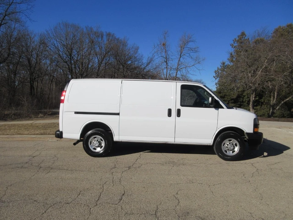 2020 Chevrolet Express - Image 6 of 21