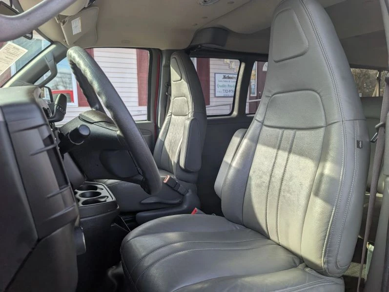 2020 Chevrolet Express - Image 11 of 12