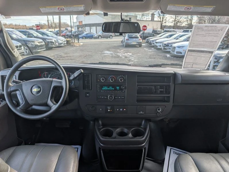 2020 Chevrolet Express - Image 7 of 12
