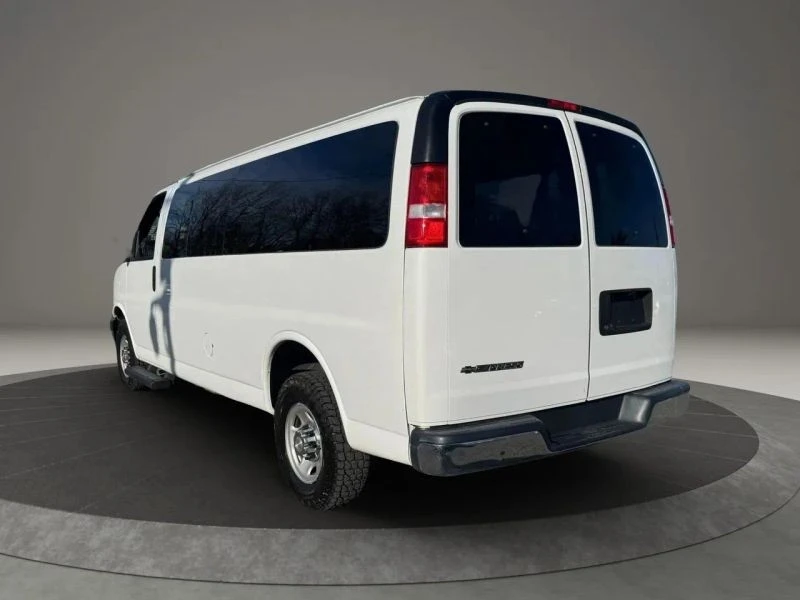2020 Chevrolet Express - Image 7 of 12