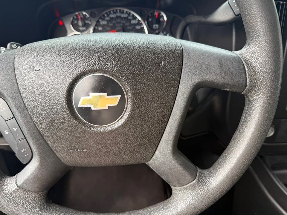 2020 Chevrolet Express - Image 14 of 21