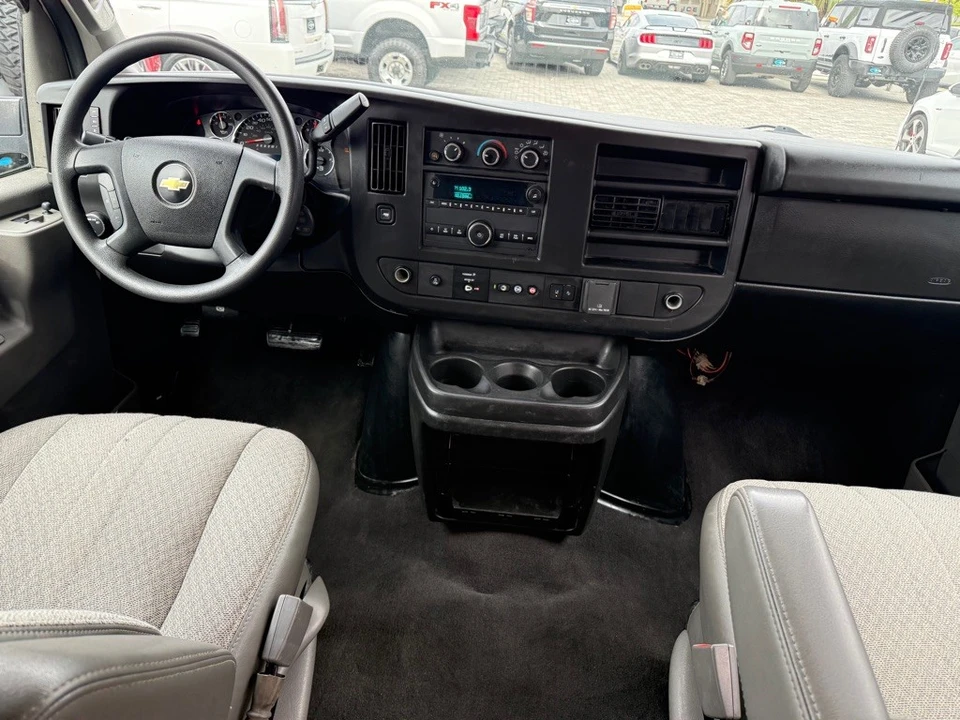 2020 Chevrolet Express - Image 10 of 21