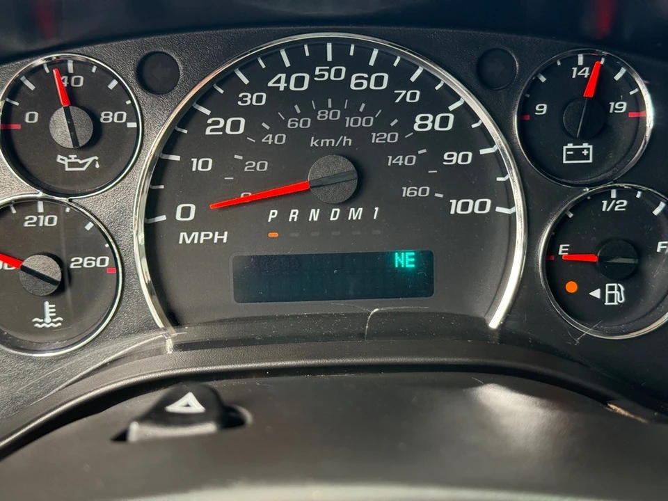 2020 Chevrolet Express - Image 15 of 21