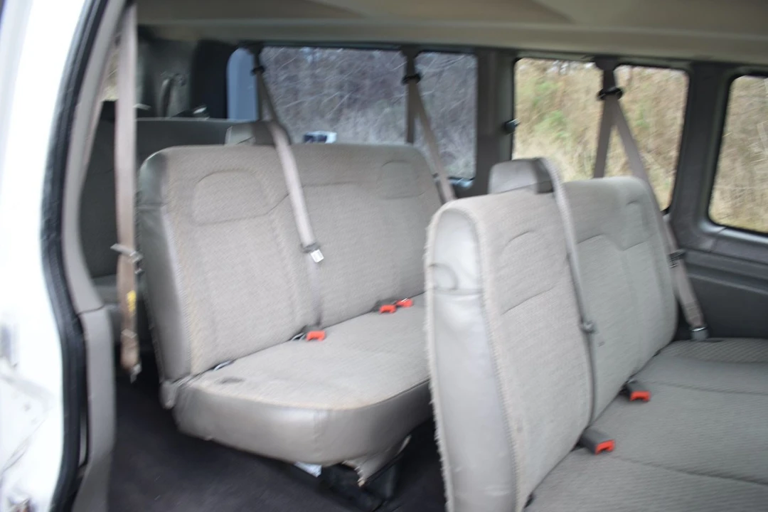 2020 Chevrolet Express - Image 16 of 21