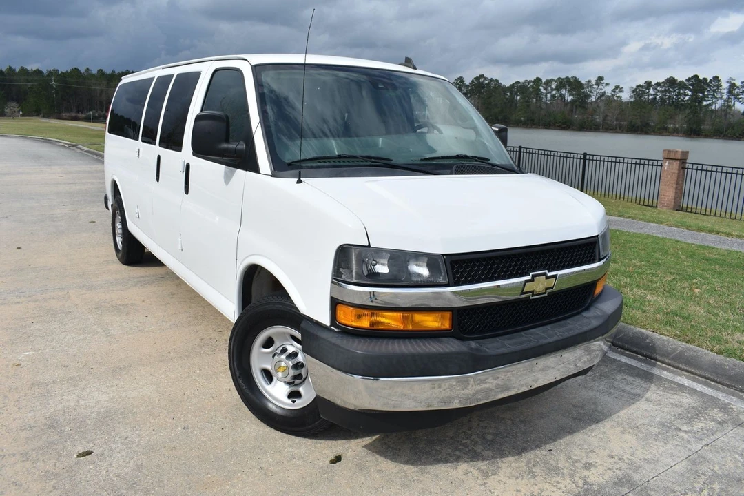 2020 Chevrolet Express - Image 2 of 21