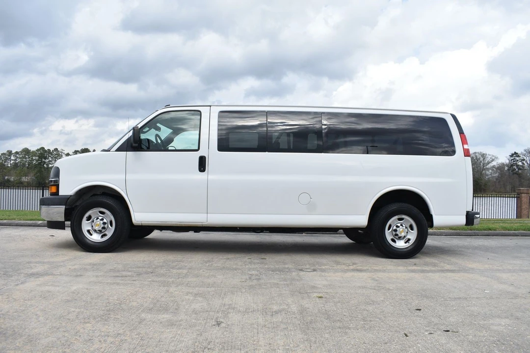 2020 Chevrolet Express - Image 7 of 21