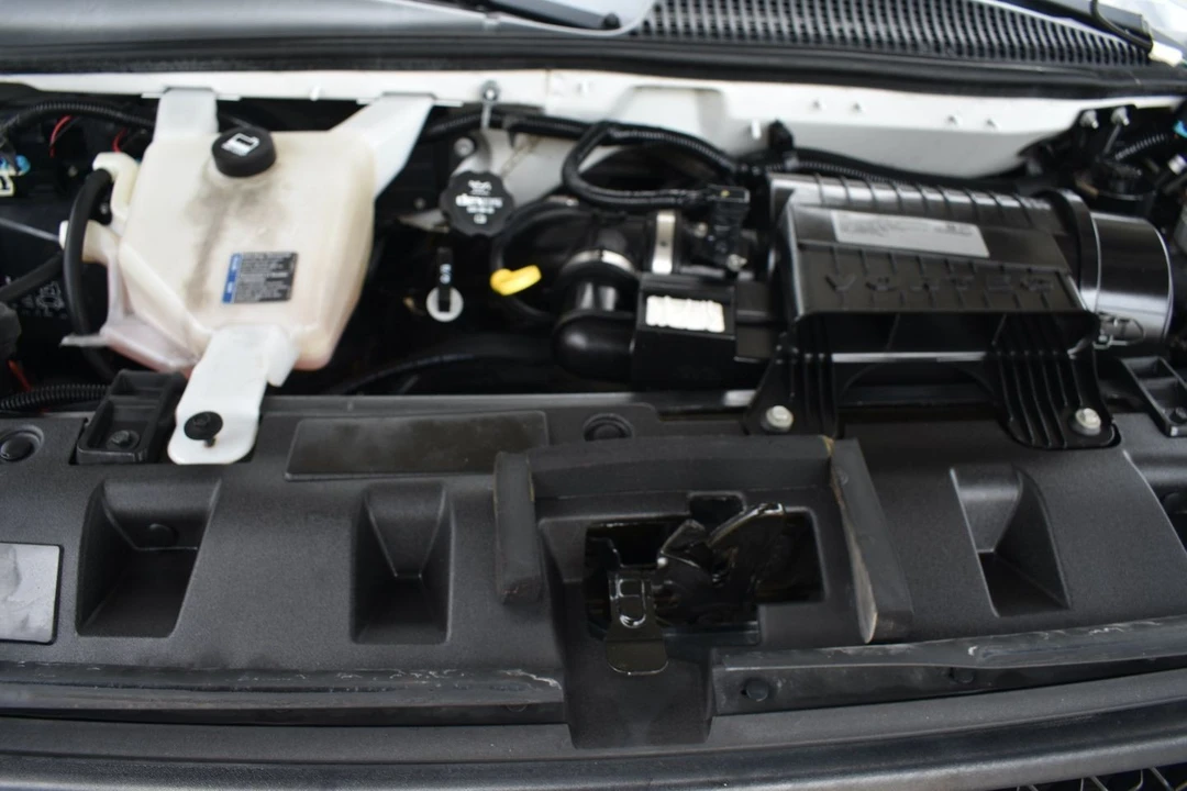 2020 Chevrolet Express - Image 20 of 21