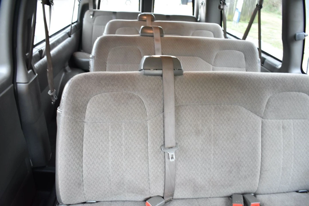 2020 Chevrolet Express - Image 14 of 20