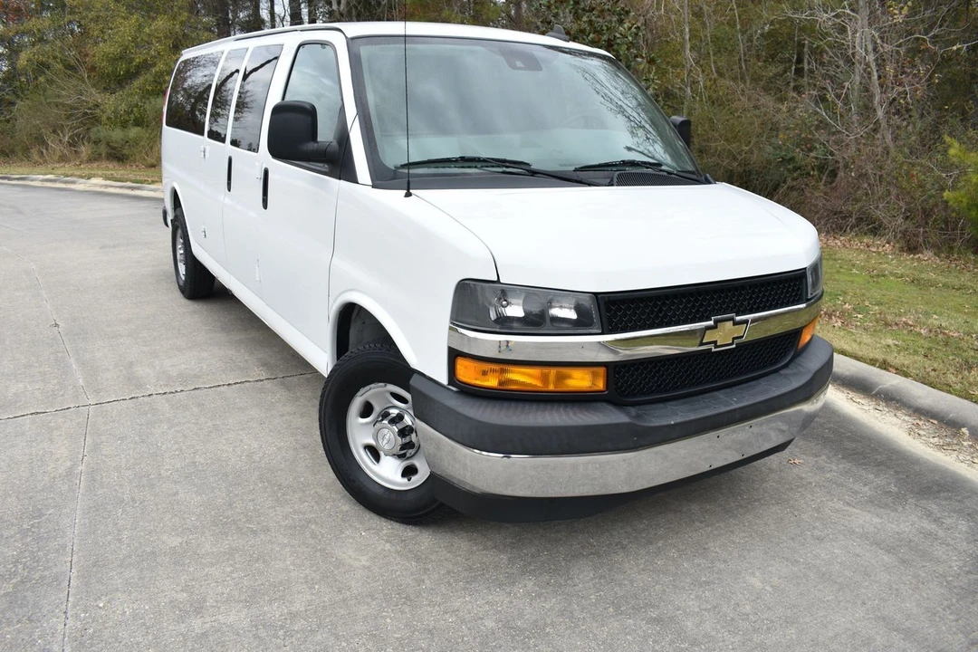 2020 Chevrolet Express - Image 2 of 20