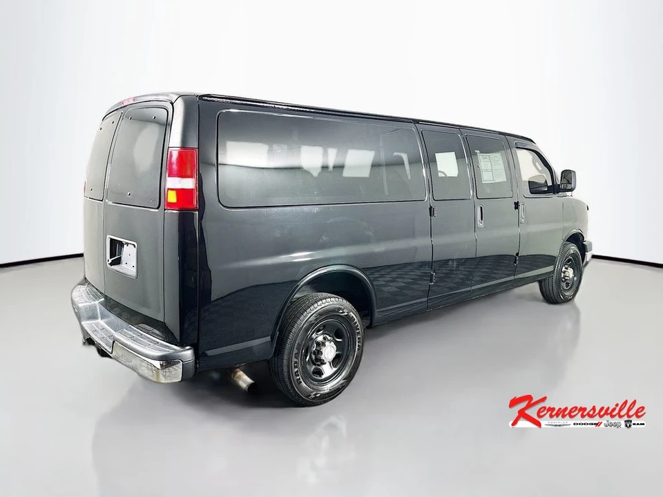 2020 Chevrolet Express - Image 7 of 21