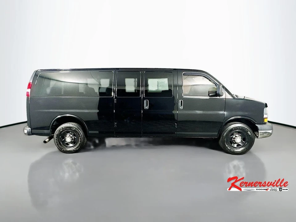 2020 Chevrolet Express - Image 8 of 21