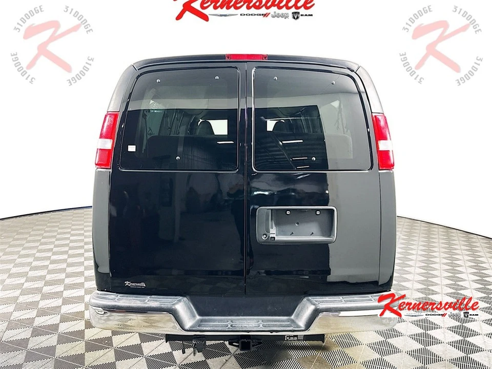 2020 Chevrolet Express - Image 6 of 12