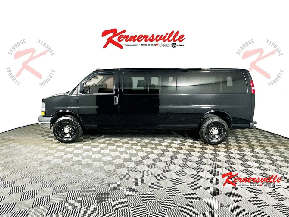 2020 Chevrolet Express - Image 4 of 12