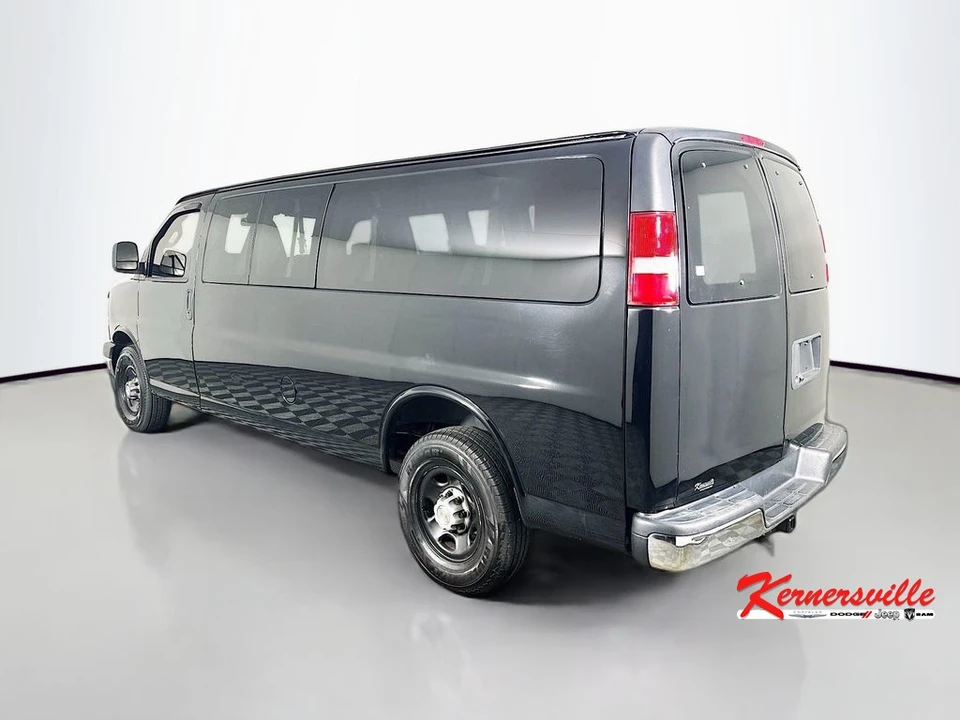 2020 Chevrolet Express - Image 5 of 21