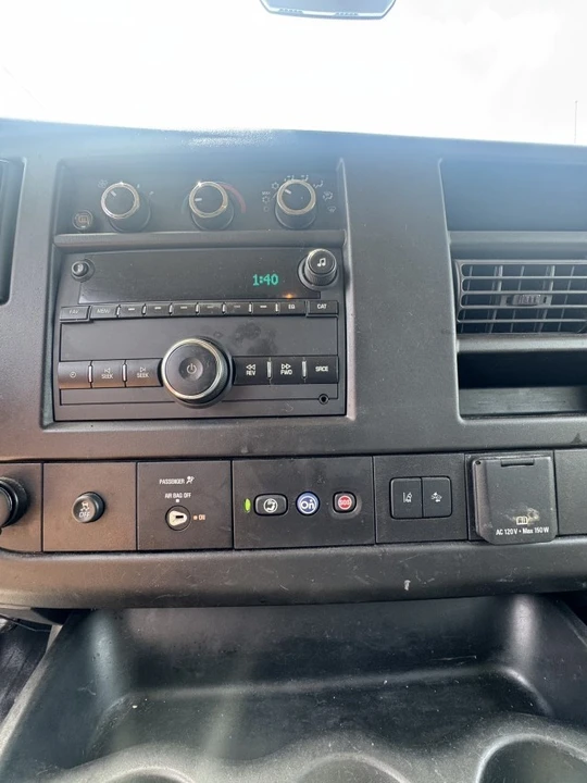 2020 Chevrolet Express - Image 7 of 21