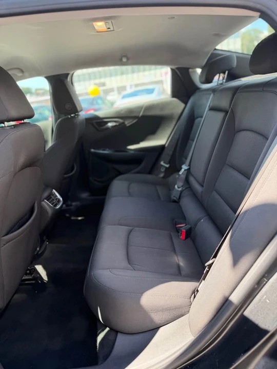 2020 Chevrolet Malibu - Image 9 of 17