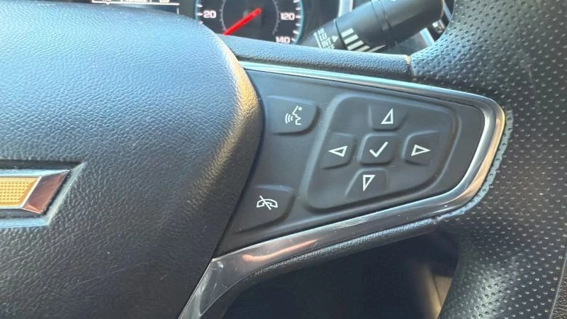 2020 Chevrolet Malibu - Image 11 of 12