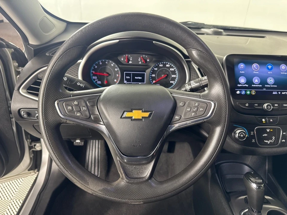 2020 Chevrolet Malibu - Image 15 of 21