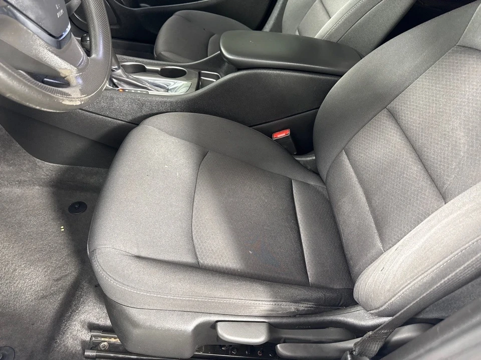 2020 Chevrolet Malibu - Image 12 of 21