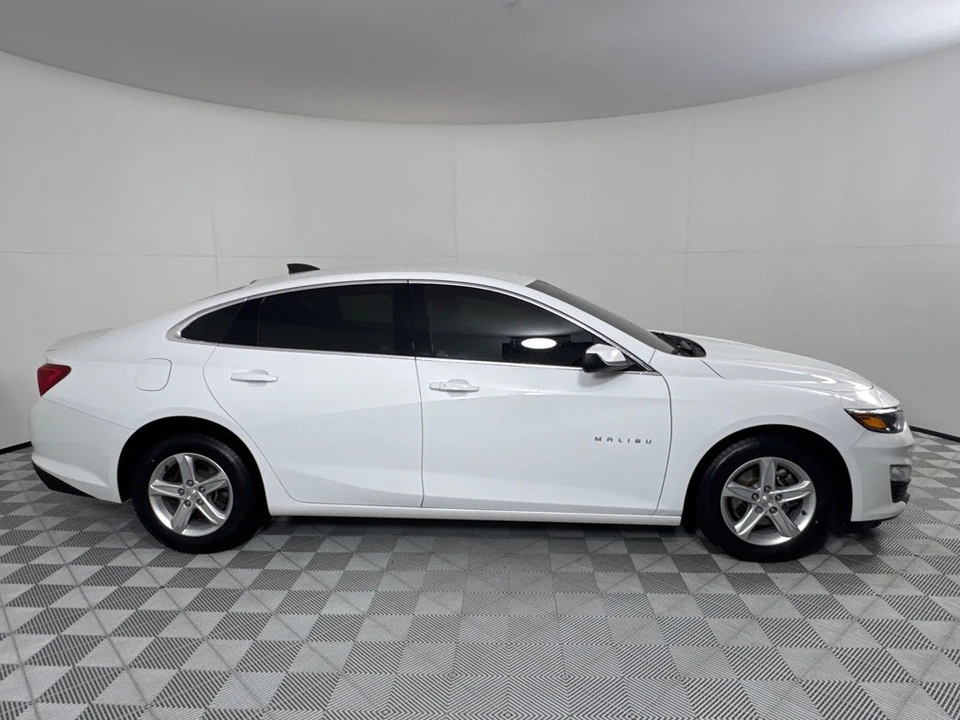 2020 Chevrolet Malibu - Image 4 of 12
