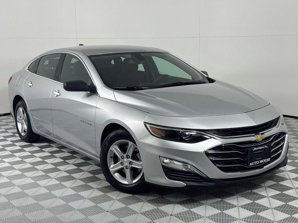 2020 Chevrolet Malibu - Image 2 of 12