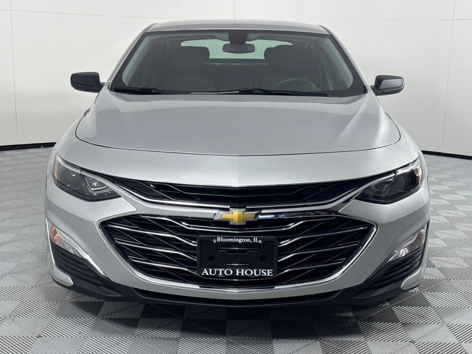 2020 Chevrolet Malibu - Image 8 of 12