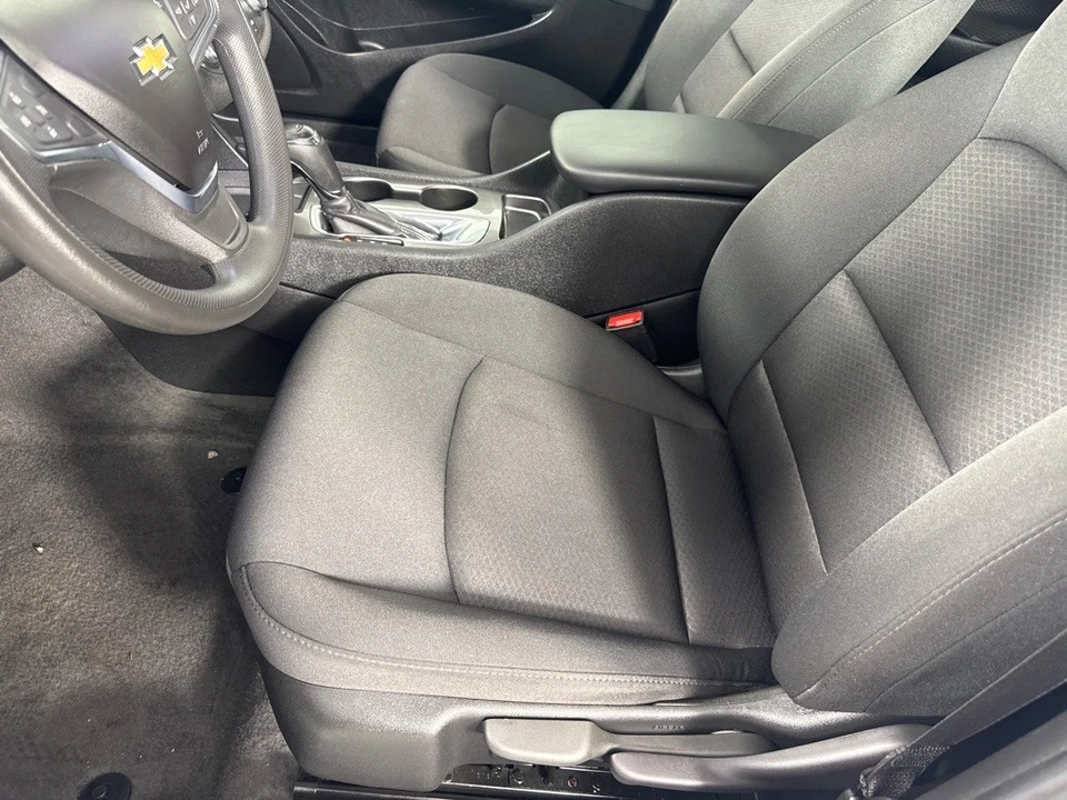 2020 Chevrolet Malibu - Image 10 of 12