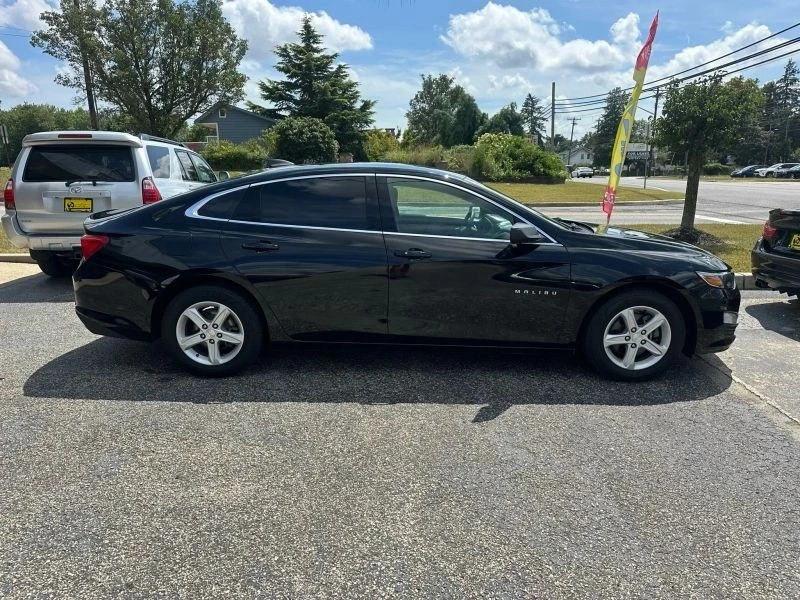 2020 Chevrolet Malibu - Image 8 of 12