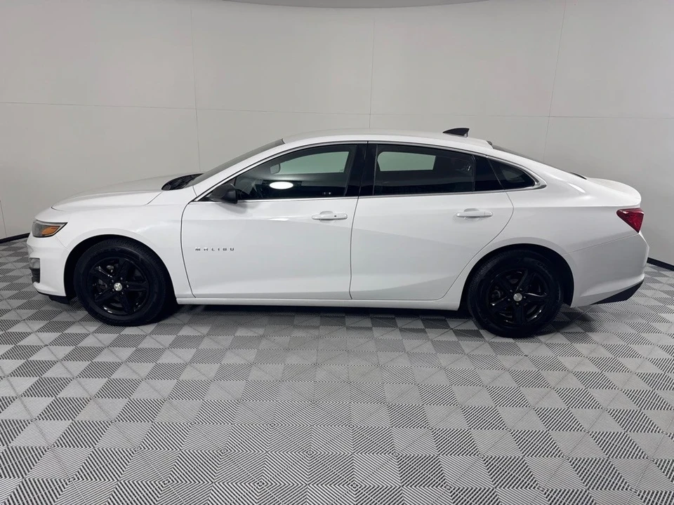 2020 Chevrolet Malibu - Image 9 of 12