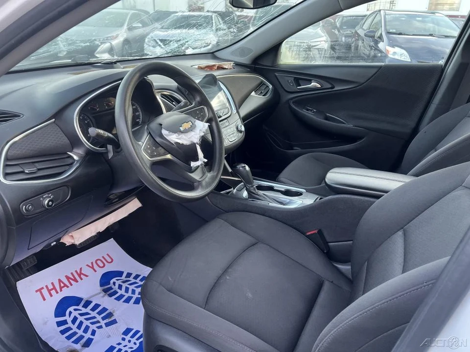 2020 Chevrolet Malibu - Image 6 of 12
