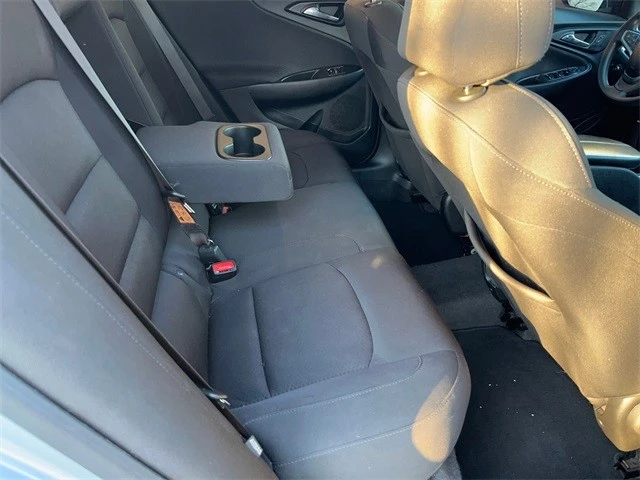 2020 Chevrolet Malibu - Image 19 of 21