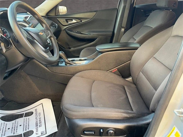 2020 Chevrolet Malibu - Image 12 of 21
