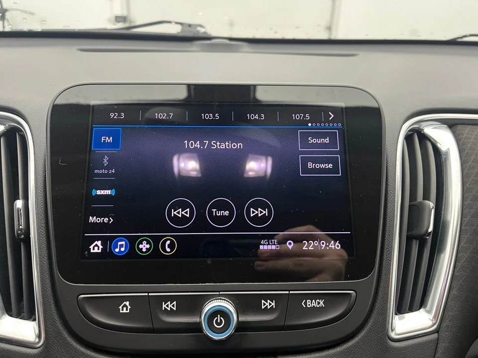 2020 Chevrolet Malibu - Image 3 of 12