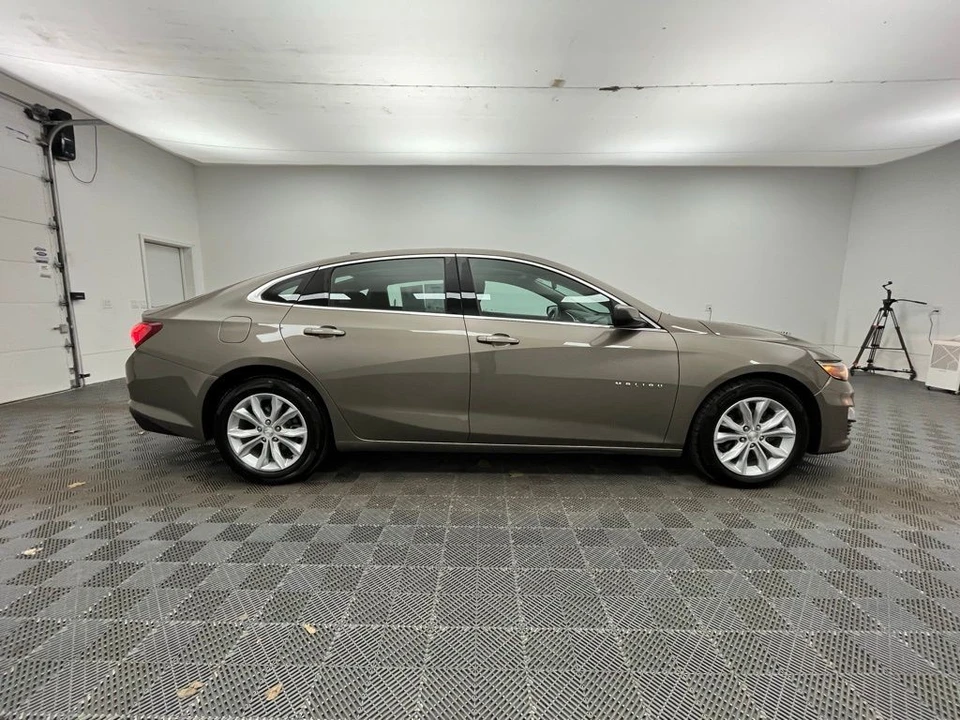2020 Chevrolet Malibu - Image 6 of 12
