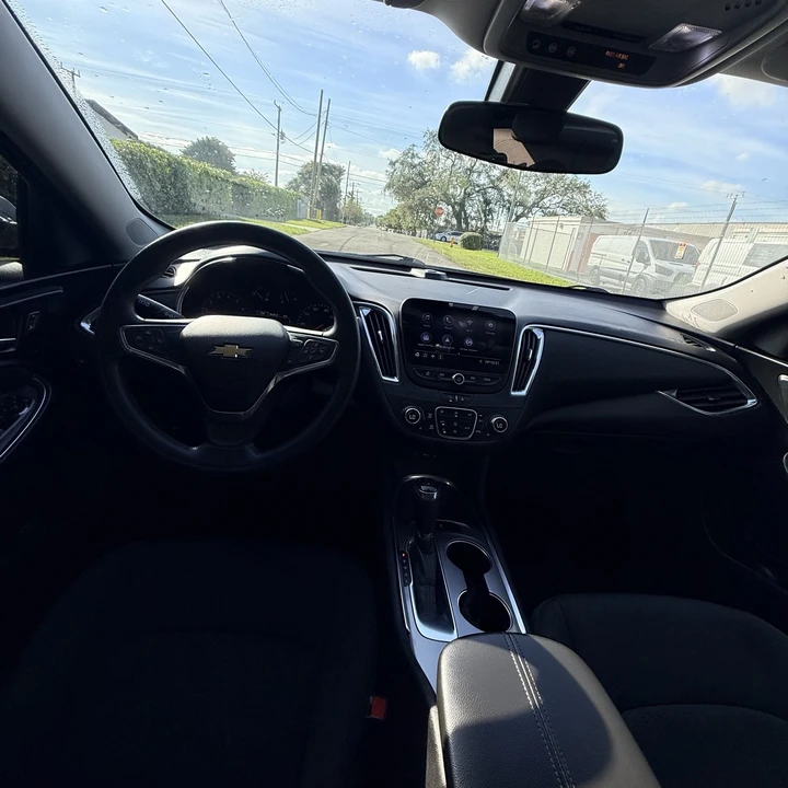 2020 Chevrolet Malibu - Image 10 of 15
