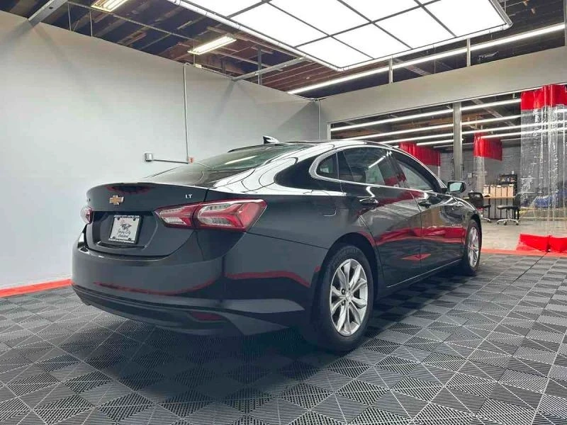2020 Chevrolet Malibu - Image 8 of 12