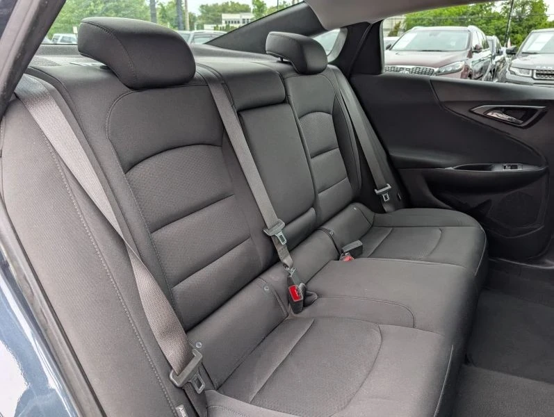2020 Chevrolet Malibu - Image 11 of 12