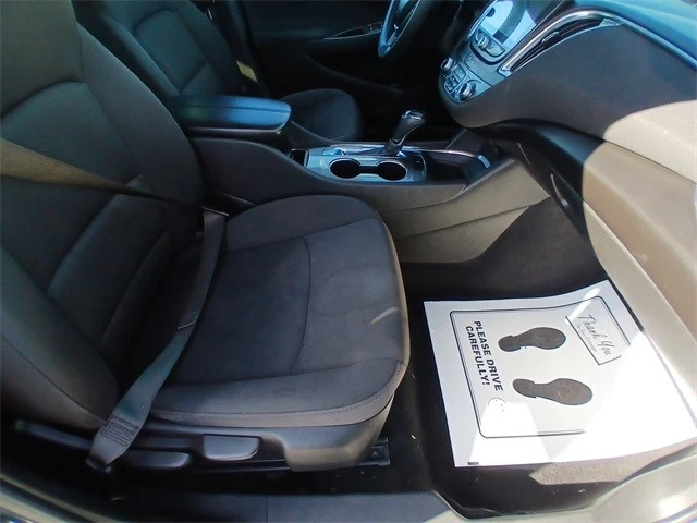 2020 Chevrolet Malibu - Image 17 of 21