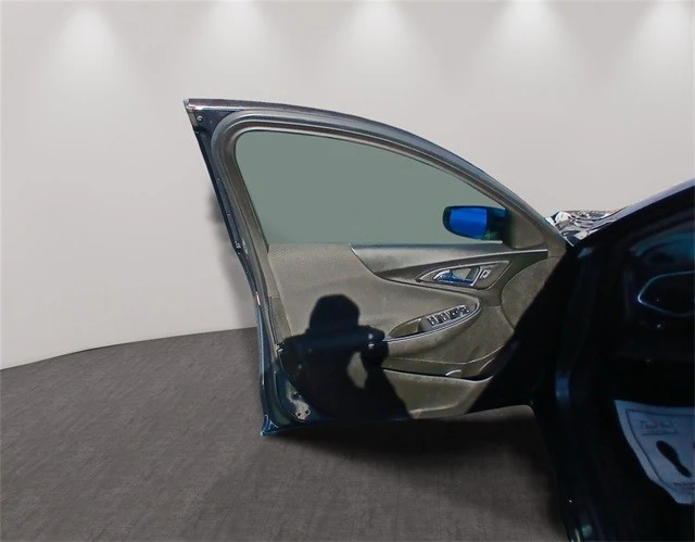 2020 Chevrolet Malibu - Image 11 of 12