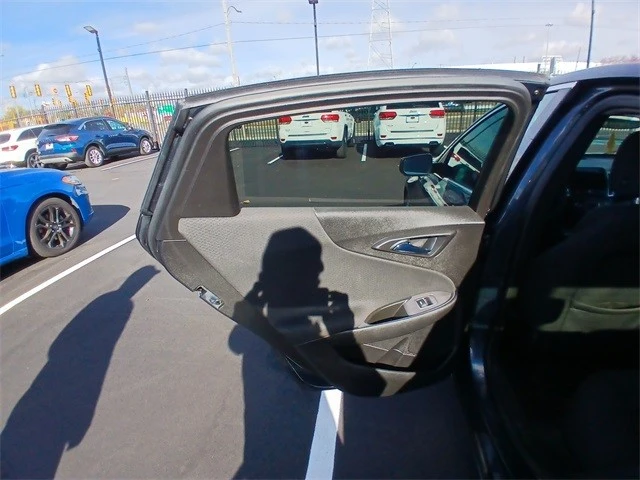 2020 Chevrolet Malibu - Image 13 of 21