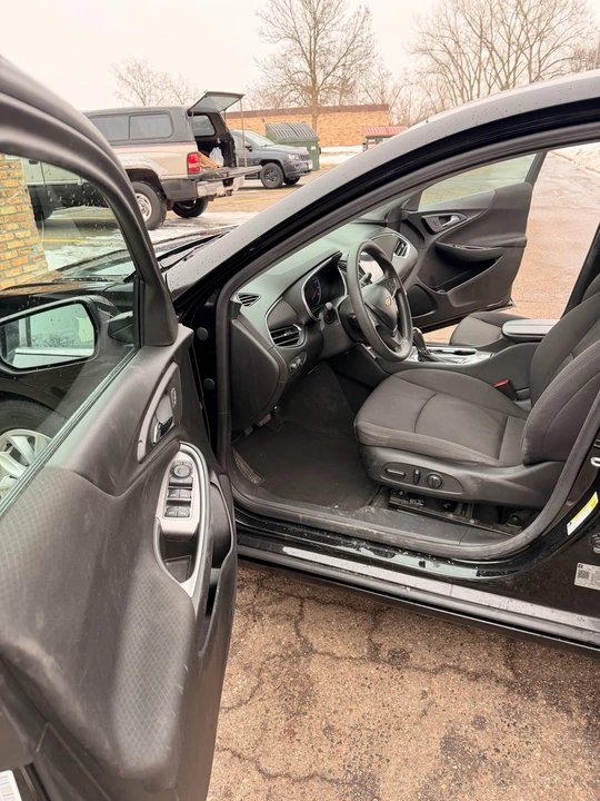 2020 Chevrolet Malibu - Image 17 of 21