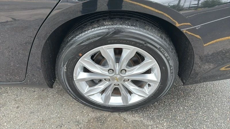 2020 Chevrolet Malibu - Image 9 of 12