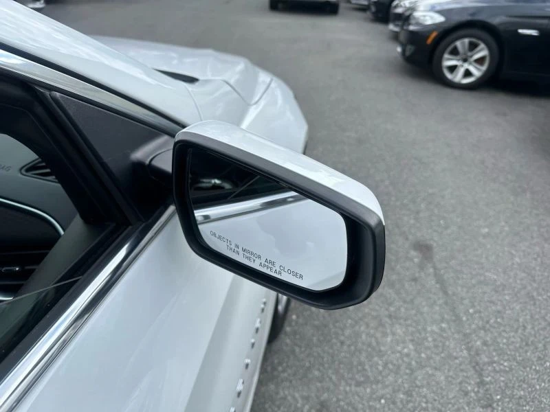 2020 Chevrolet Malibu - Image 9 of 12