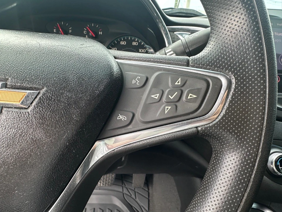 2020 Chevrolet Malibu - Image 14 of 21