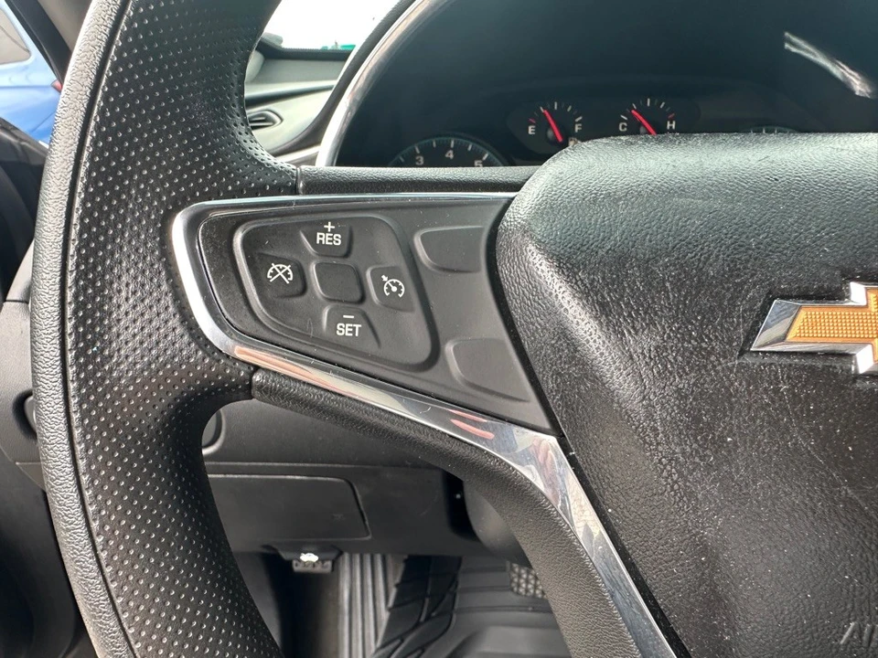 2020 Chevrolet Malibu - Image 13 of 21